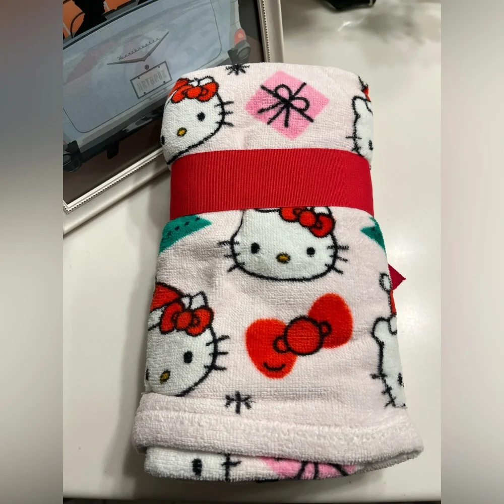 Hello Kitty nwt